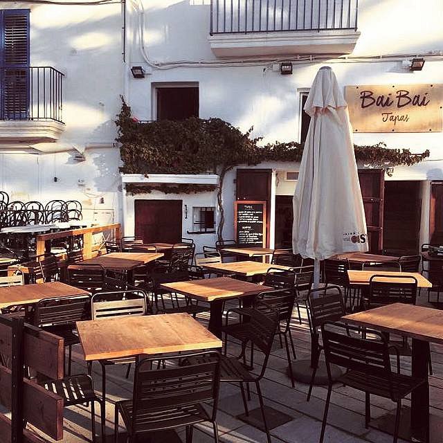 Terraza Bai Bai Puerto Ibiza
